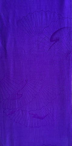 7435: 1930s Japan Kimono Silk, Long view