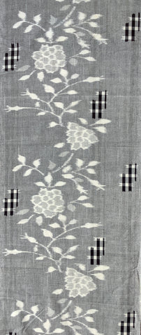 7938: 1960s Gray White FLoral Yukata fabric 55 inches