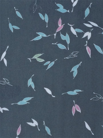 6456: 1930s Japanese silk, falling leaves 1