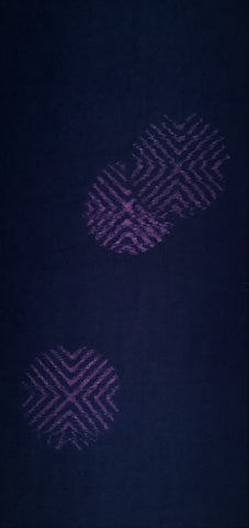 6858: 1980s Japanese Kimono Silk, 3/4view