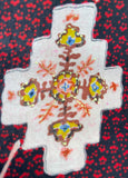 79511: closeup medallion w gold accents