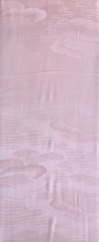 7523: 1960s nagajuban silk fabric, 37in.