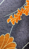 7362-1: closeup of dappled specks