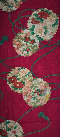 6870: 1930s Kimono Silk, long view