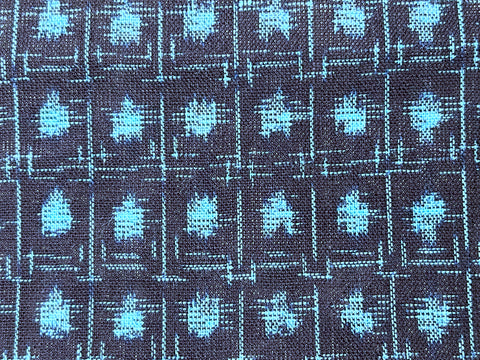 7189: 1930s Kasuri Ikat cotton fabric, close