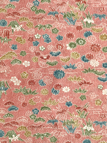 7098: 1960s Japanese Kimono Silk,close1